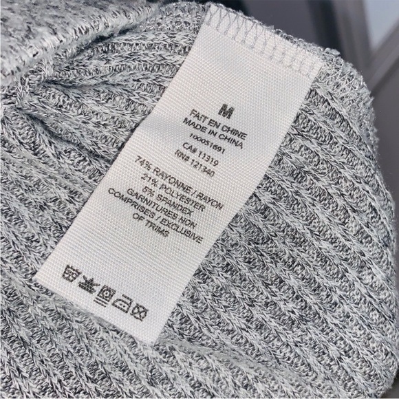 (3 for $24❣️) Grey Ribbed Long Sleeve Top - Picture 4 of 4